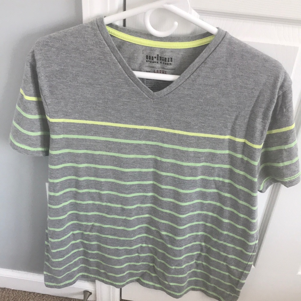 Large V neck t shirt - urban pipeline
